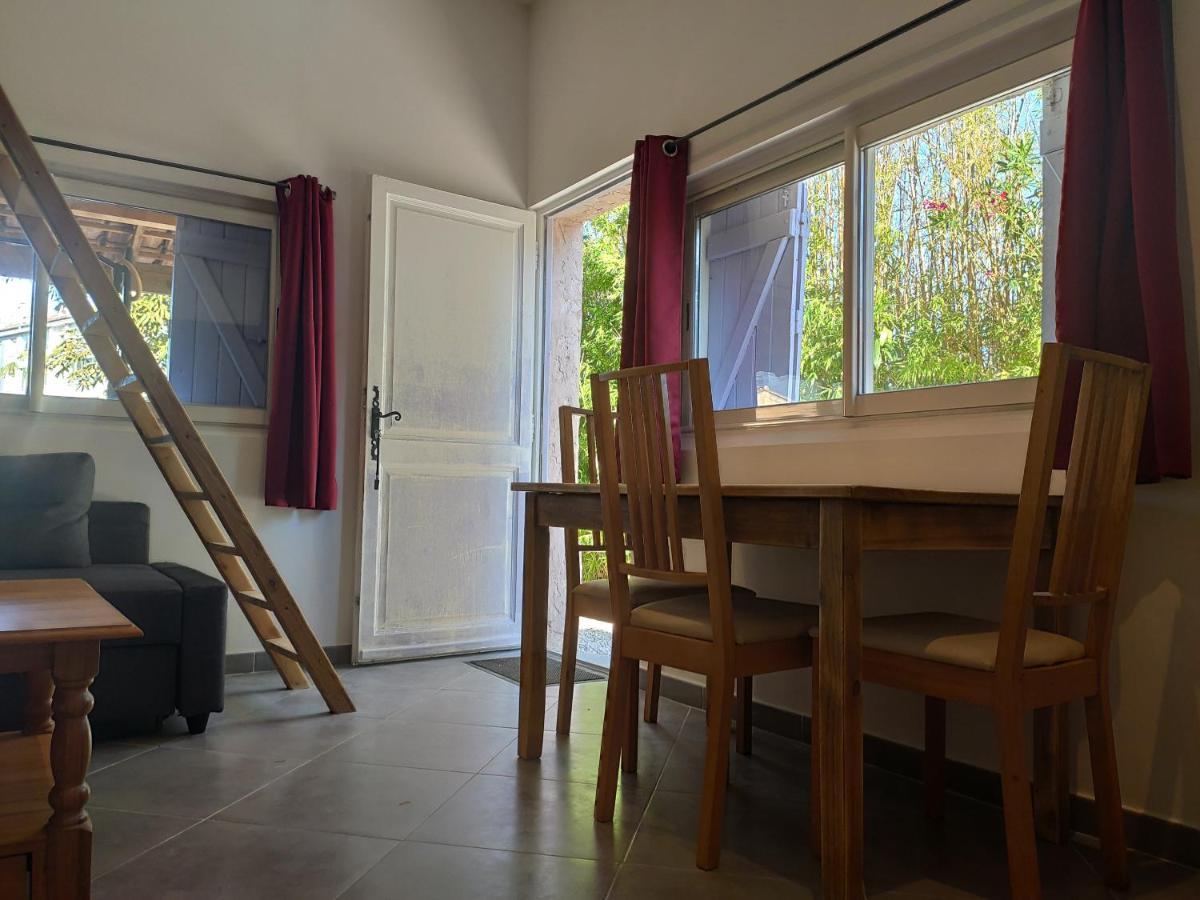 Joli Studio Au Calme Тулон Экстерьер фото
